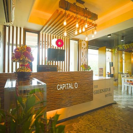 Capital O Oyo 785 The Greenhive Hotel Ibaan エクステリア 写真