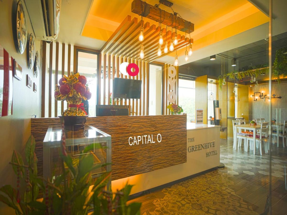 Capital O Oyo 785 The Greenhive Hotel Ibaan エクステリア 写真