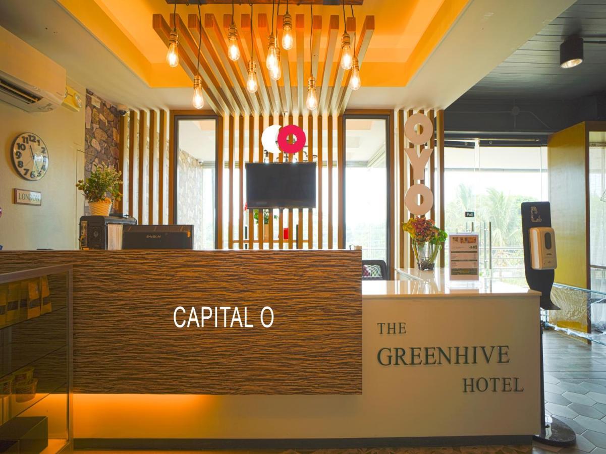 Capital O Oyo 785 The Greenhive Hotel Ibaan エクステリア 写真